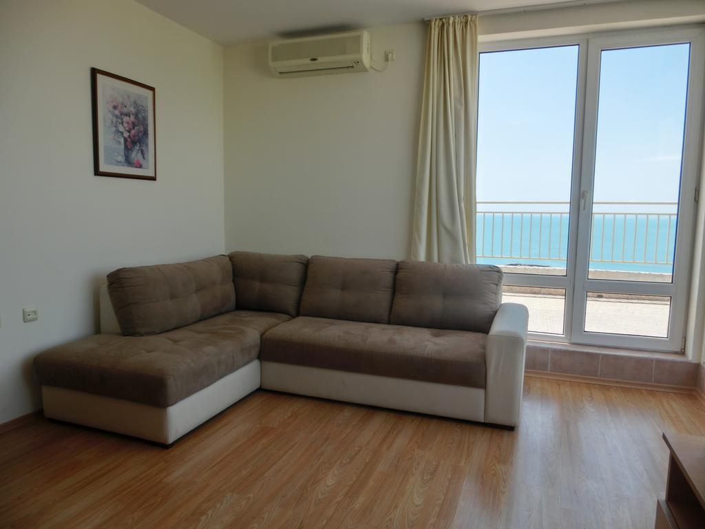 Panoramic Sea View Apartment Crown, Pools And Beach, Sveti Vlas Exterior photo